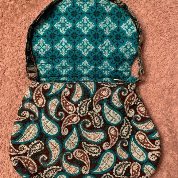 Marie Lifestyle Collection Flap Shoulder Bag - Picture 3 of 4